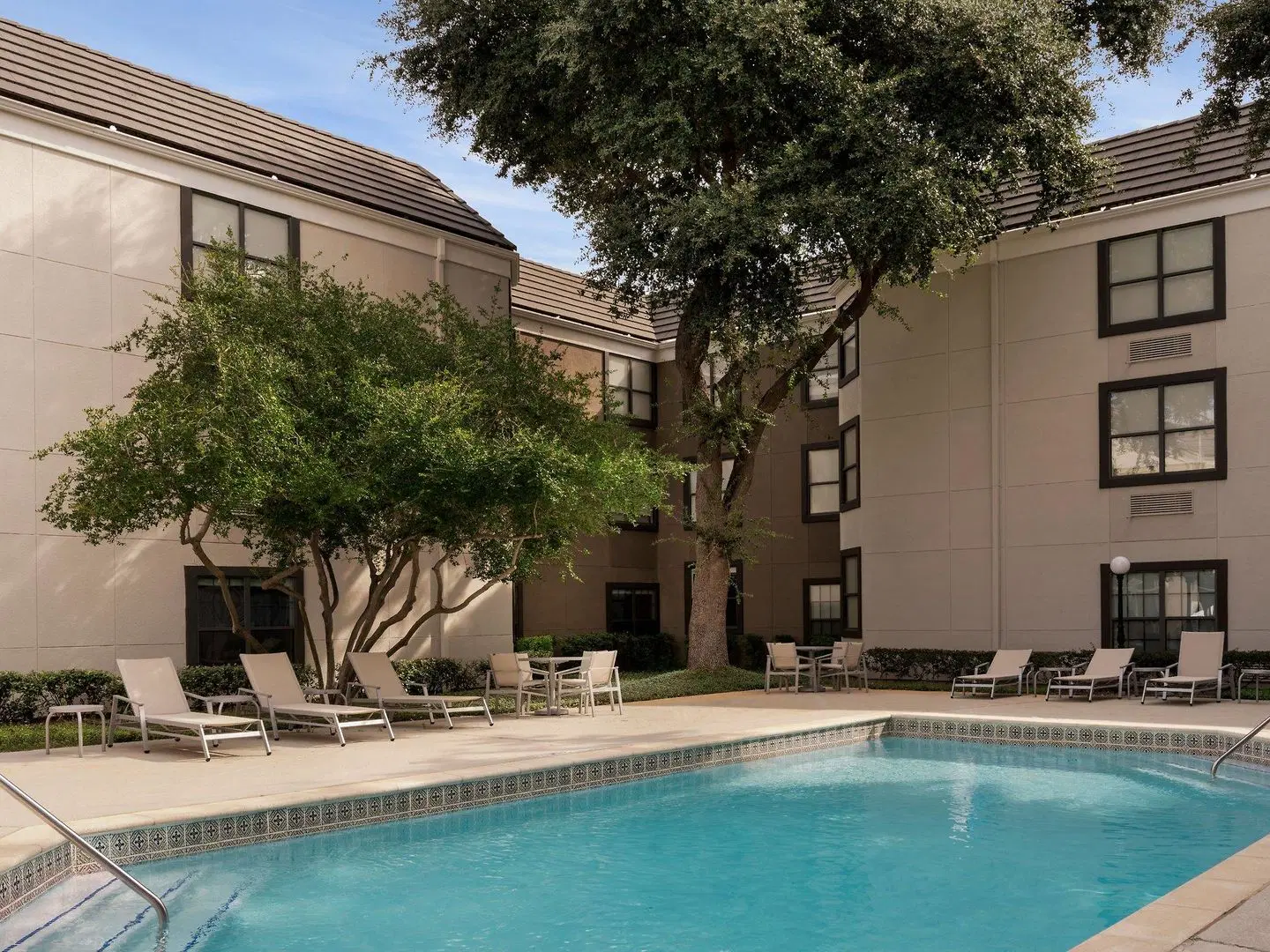 Holiday Inn Express & Suites Irving Dfw Airport North by IHG OUTDOOR_POOL