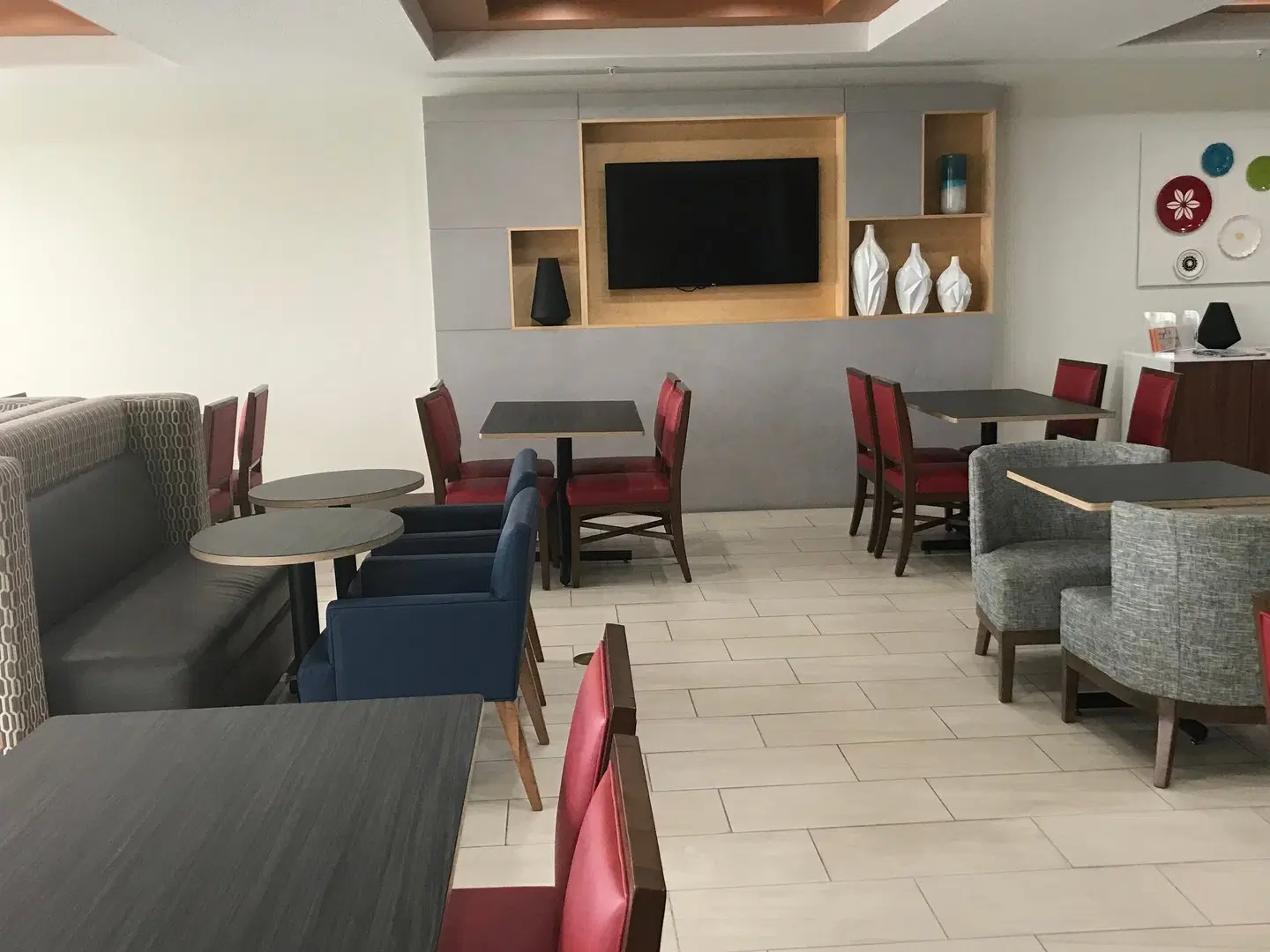 Holiday Inn Express Orlando - South Davenport LOUNGE_LOBBY
