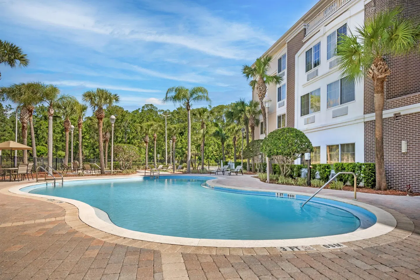 Best Western Plus Kissimmee-Lake Buena Vista South Inn & Suites OUTDOOR_POOL