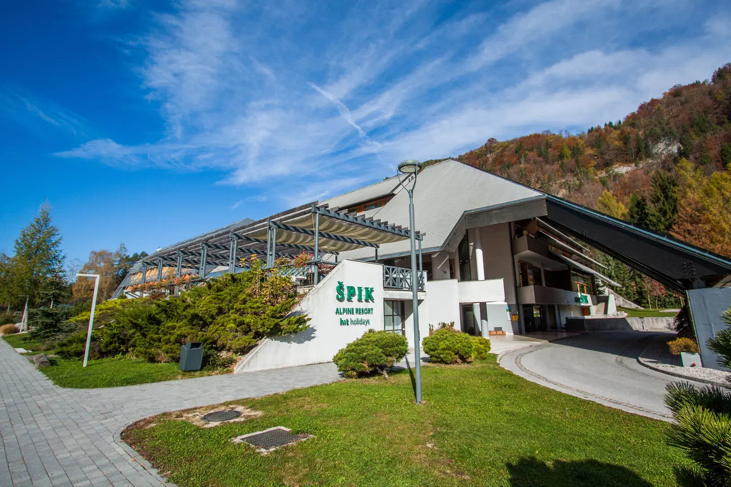 Spik Alpine Wellness Resort EXTERIOR