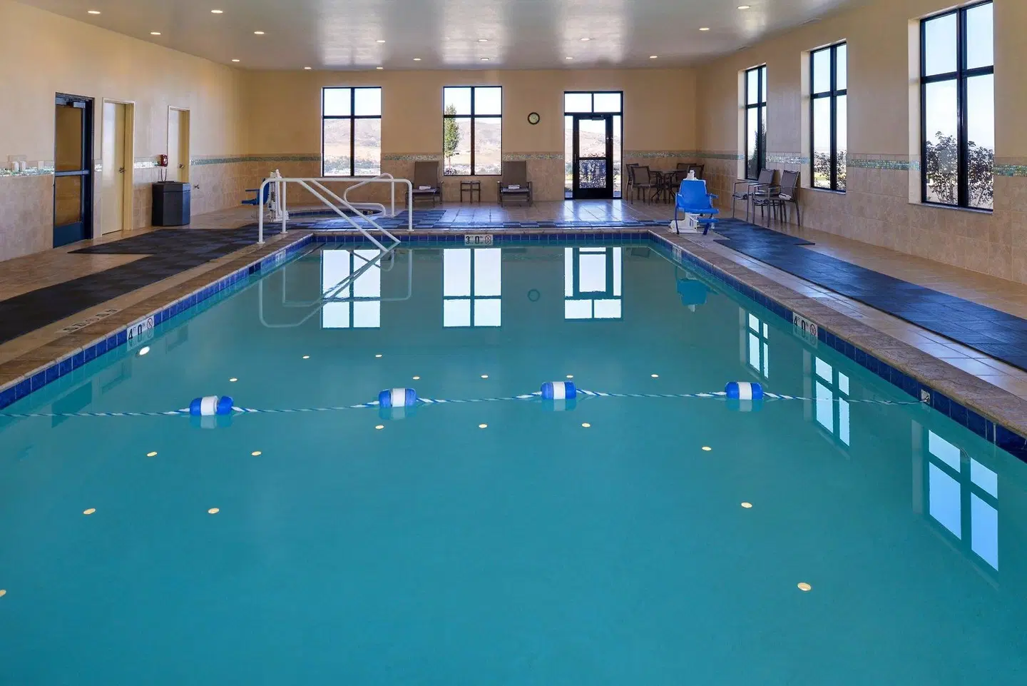 Holiday Inn Express & Suites Pocatello by IHG Hallenbad