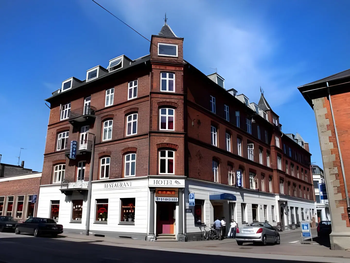 Skandia EXTERIOR