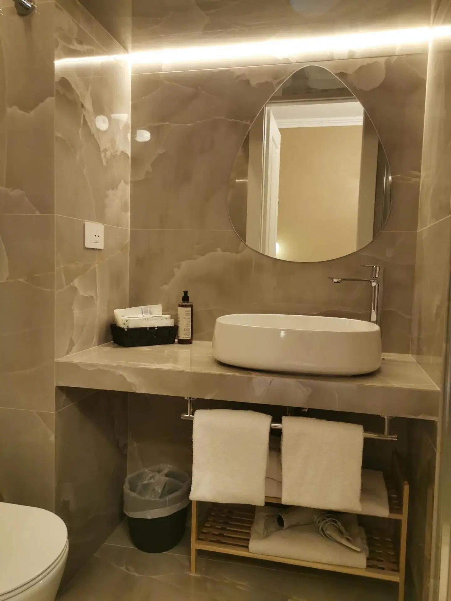 Hotel Fiori Badezimmer