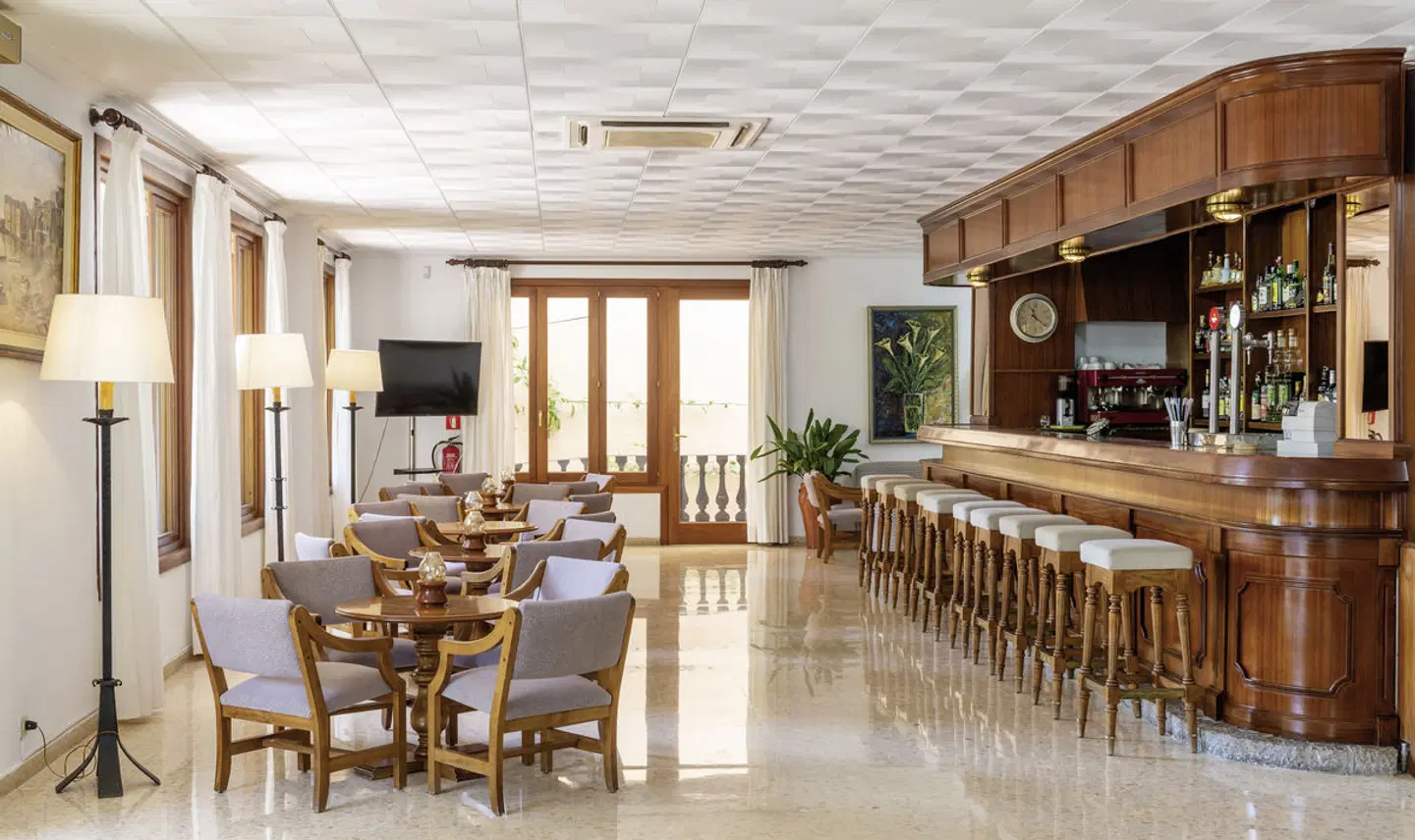 Gayá Restaurant