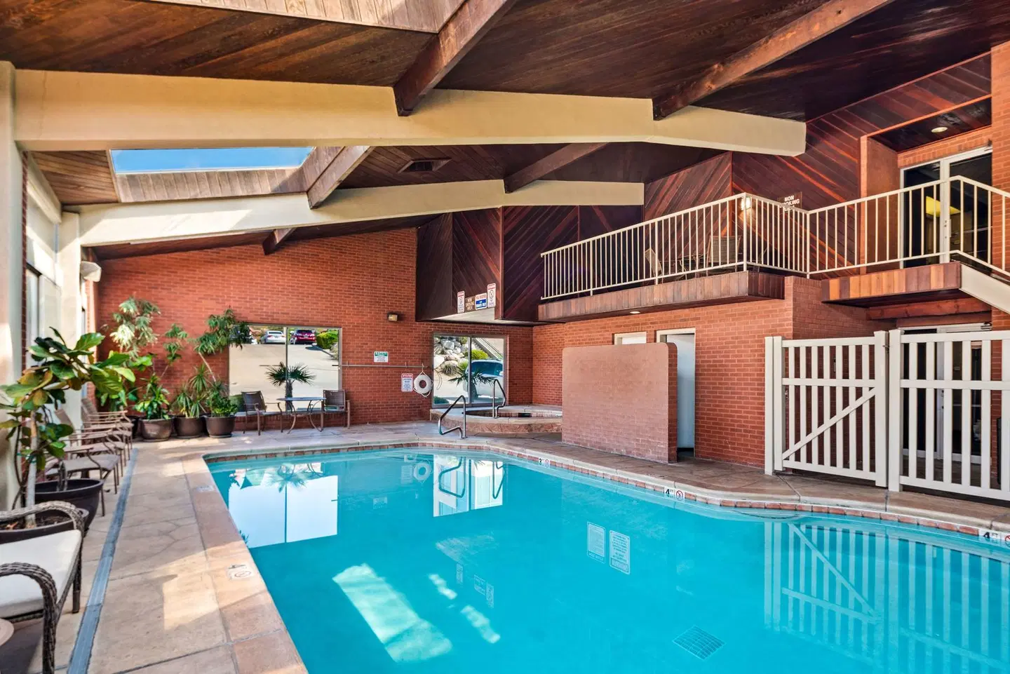 Best Western Coral Hills Hallenbad