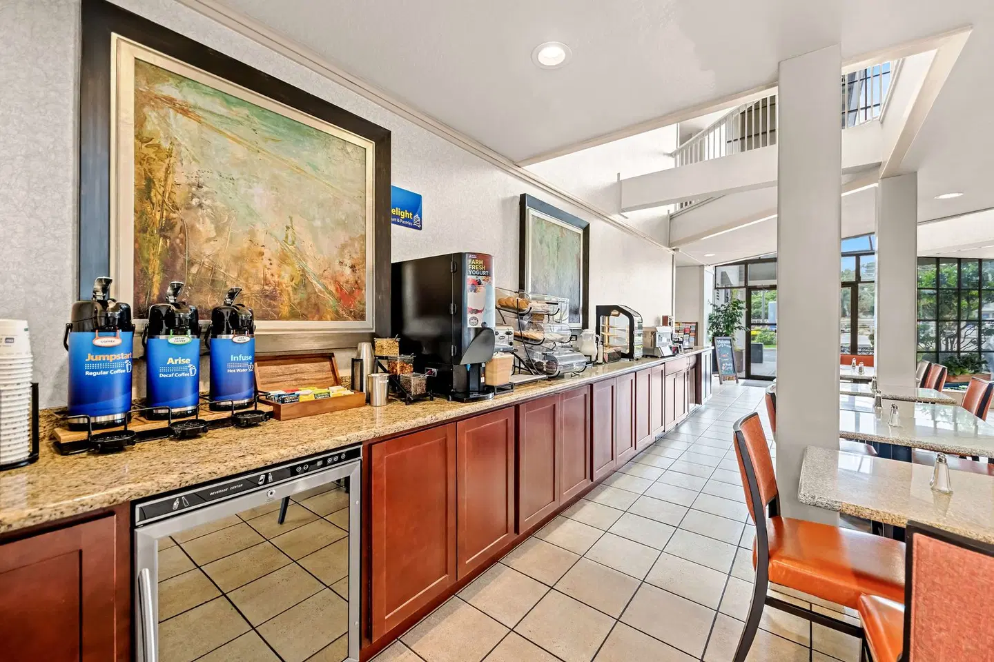 Best Western De Anza Inn Bar