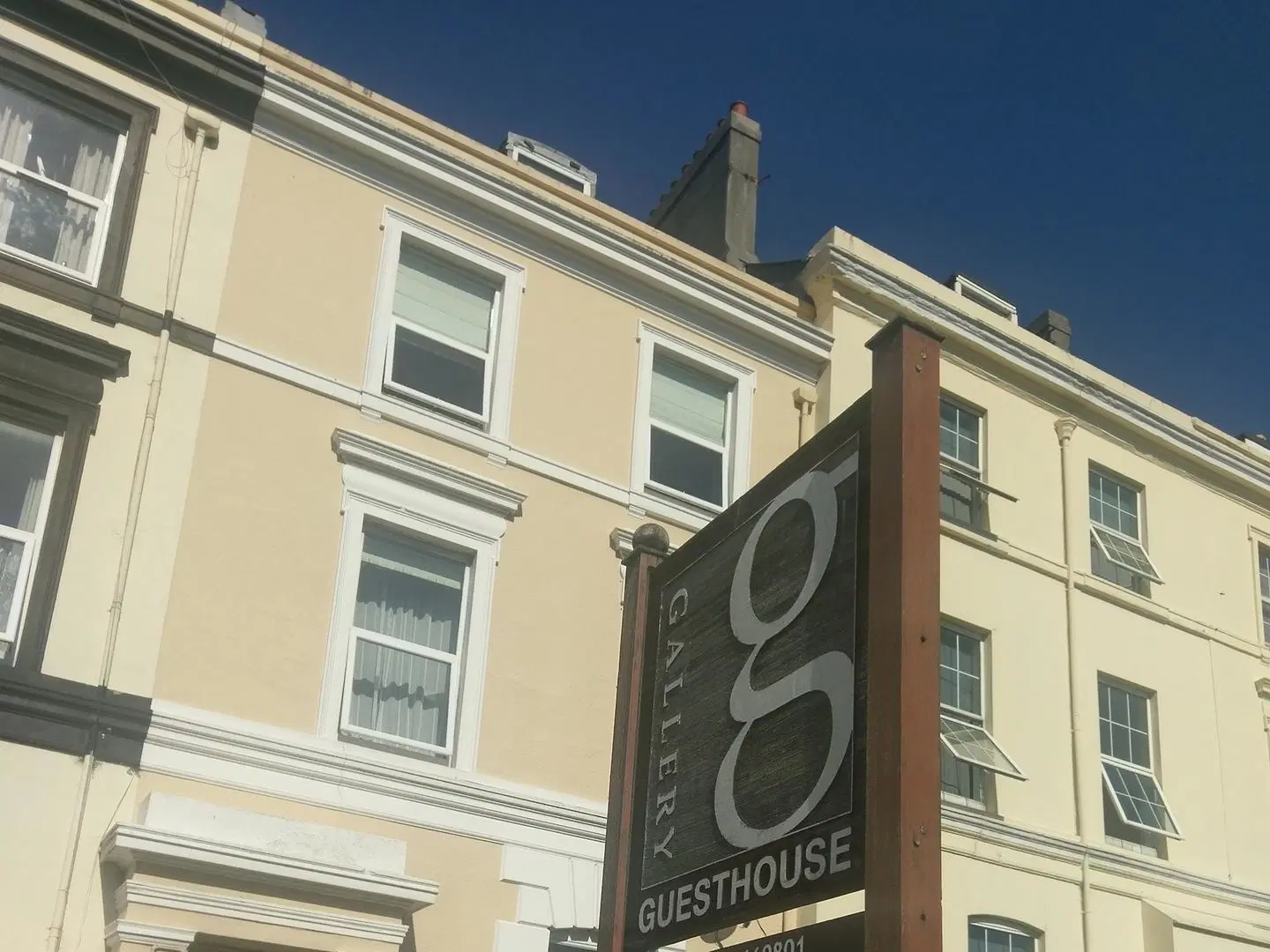 Gallery Guest House EXTERIOR