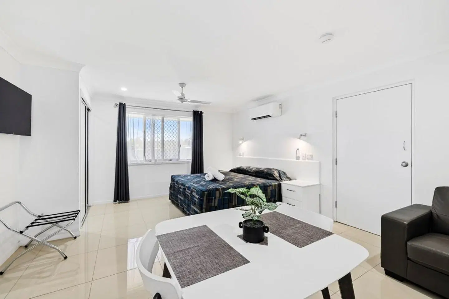 Casa Nostra Motel ROOM_EXAMPLE