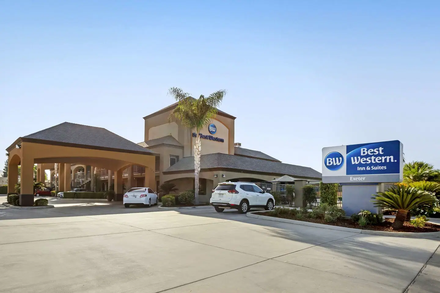 Best Western Exeter Inn & Suites EXTERIOR