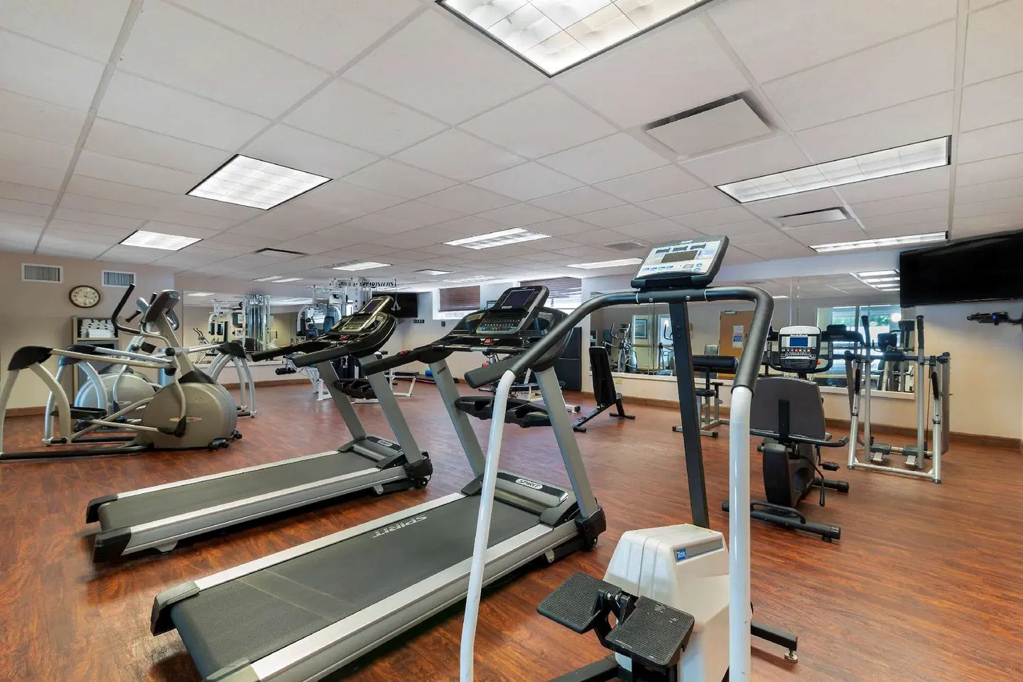 Best Western PLUS Executive Court Inn & Conference Center SPORTS_AND_LEISURE