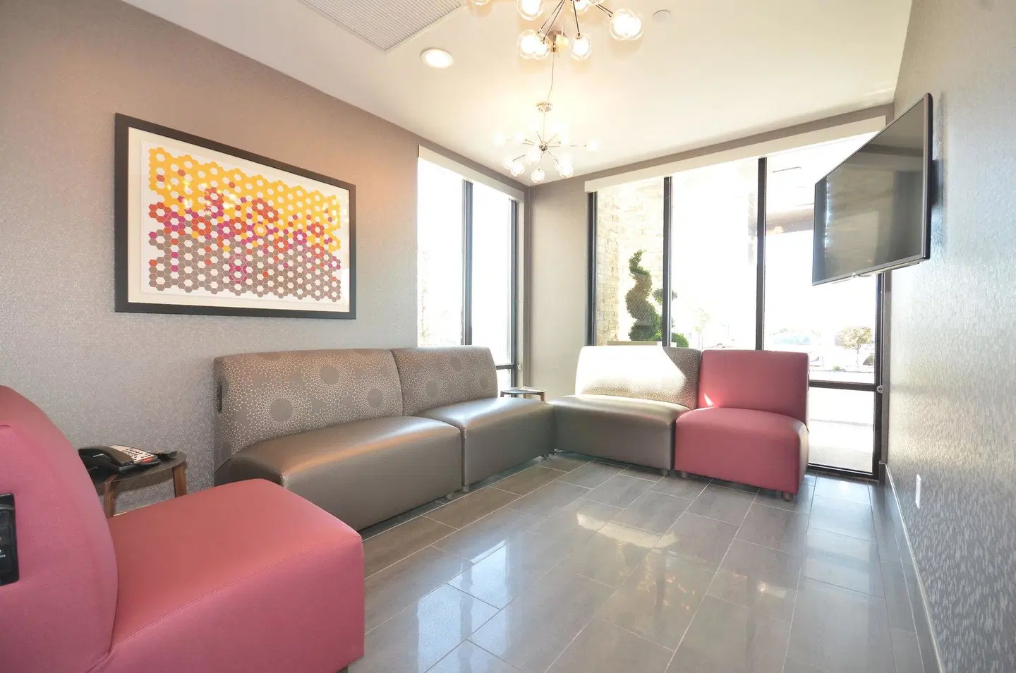 Holiday Inn Express & Suites Oklahoma City Mid - Arpt Area by IHG ROOM_EXAMPLE