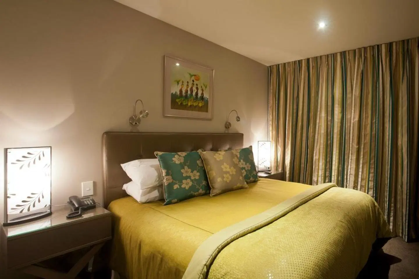 The St James Premium Accommodation ROOM_EXAMPLE