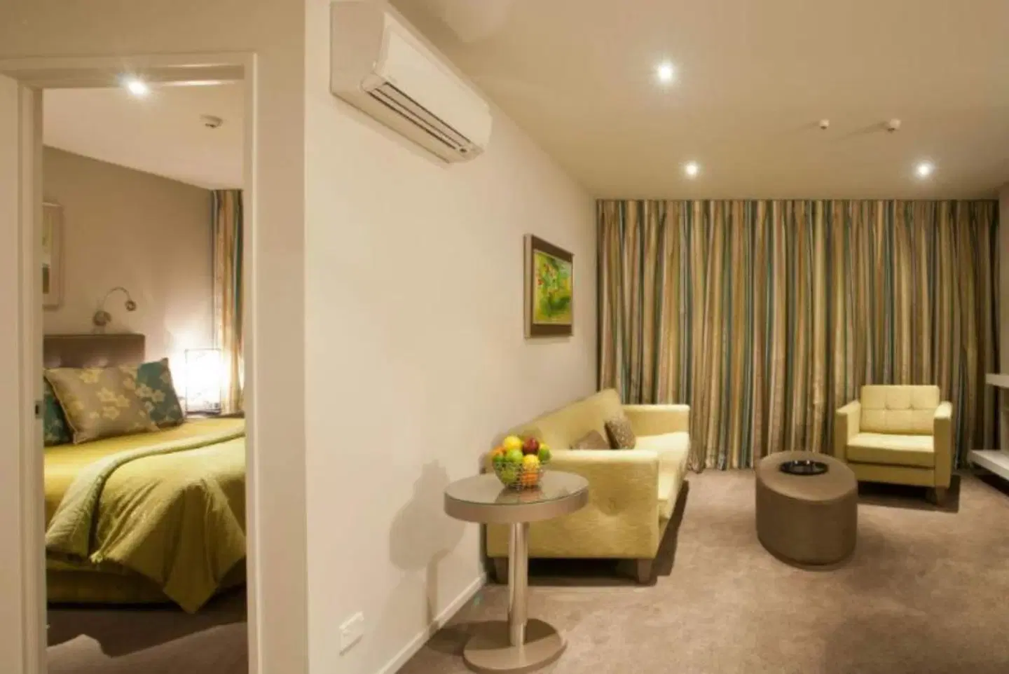 The St James Premium Accommodation ROOM_EXAMPLE