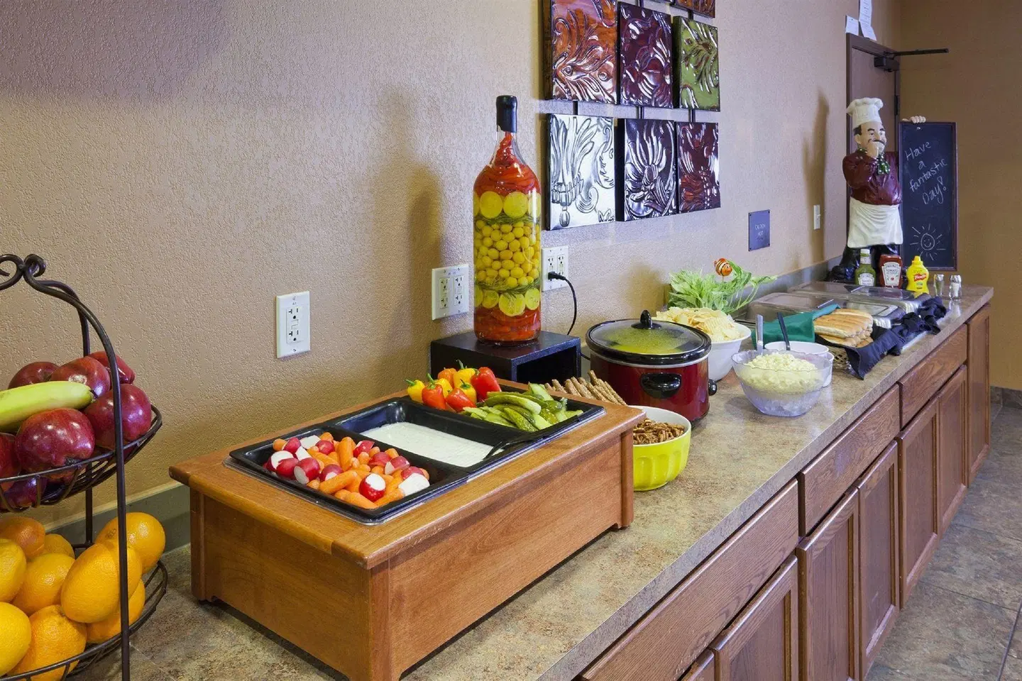 Expressway Suites Fargo ROOM_EXAMPLE