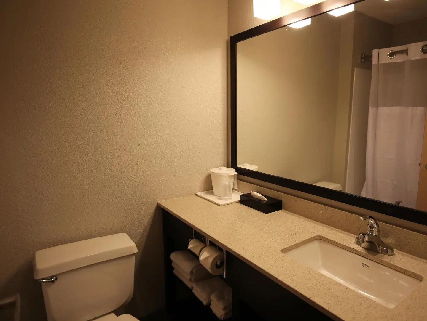Pearl City Inn Badezimmer