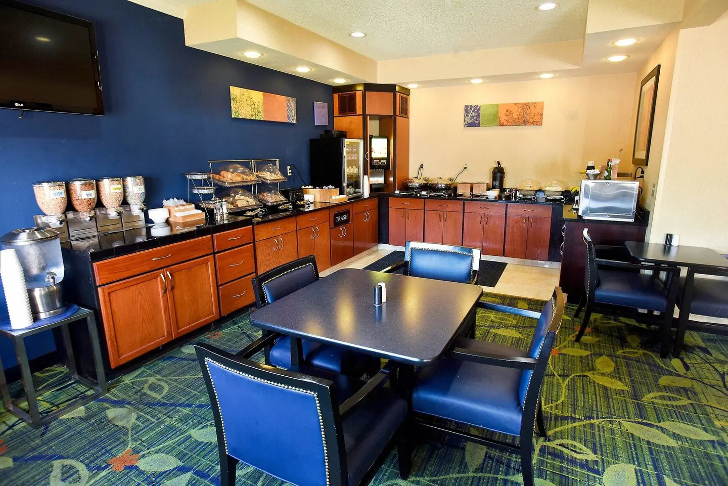 Fairfield Inn by Marriott Topeka SPORTS_AND_LEISURE