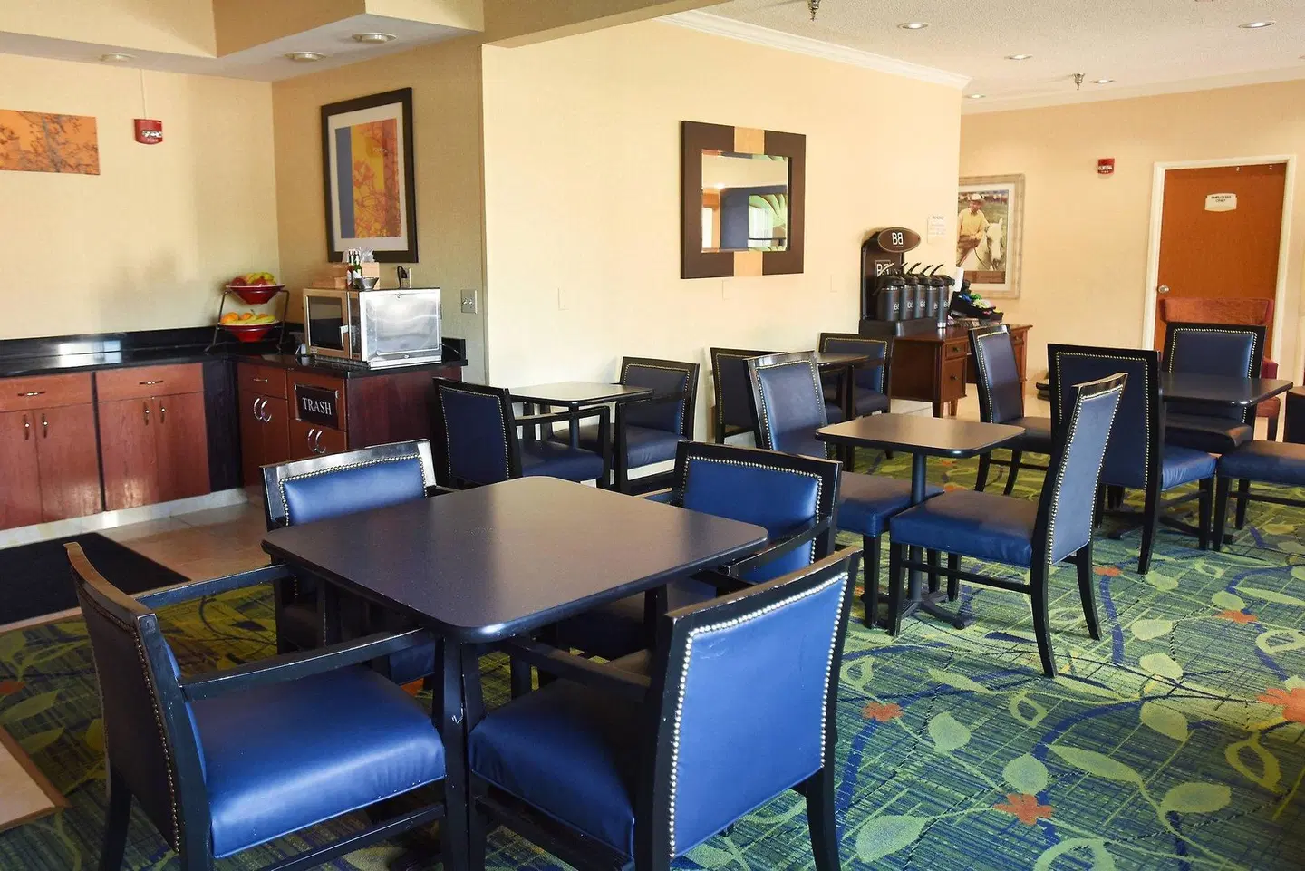 Fairfield Inn by Marriott Topeka LOUNGE_LOBBY