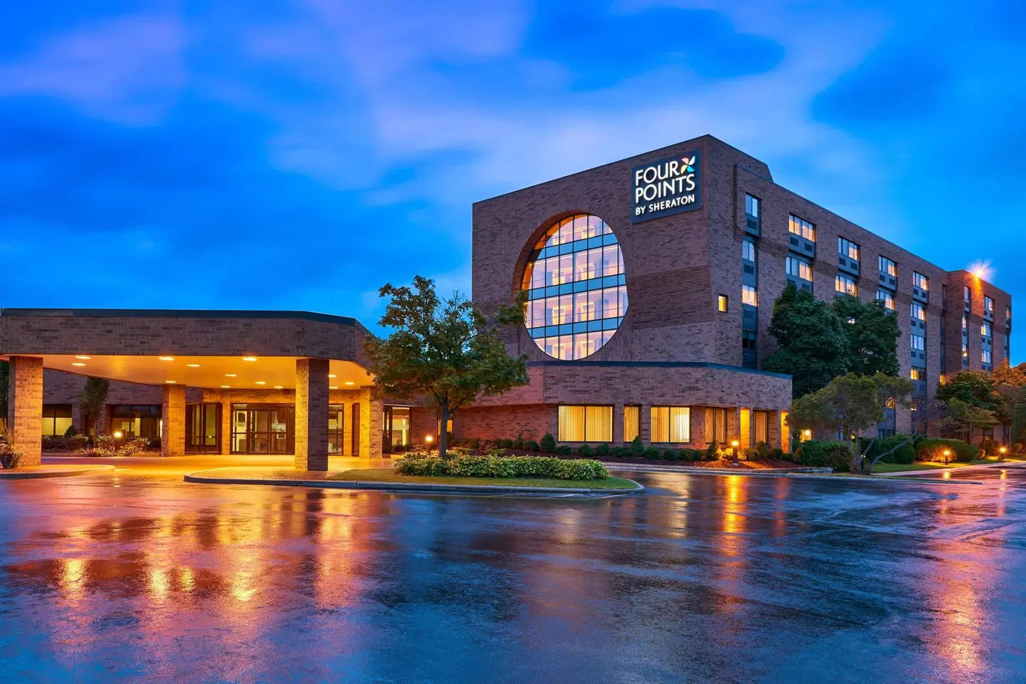 Four Points by Sheraton Milwaukee North Shore EXTERIOR