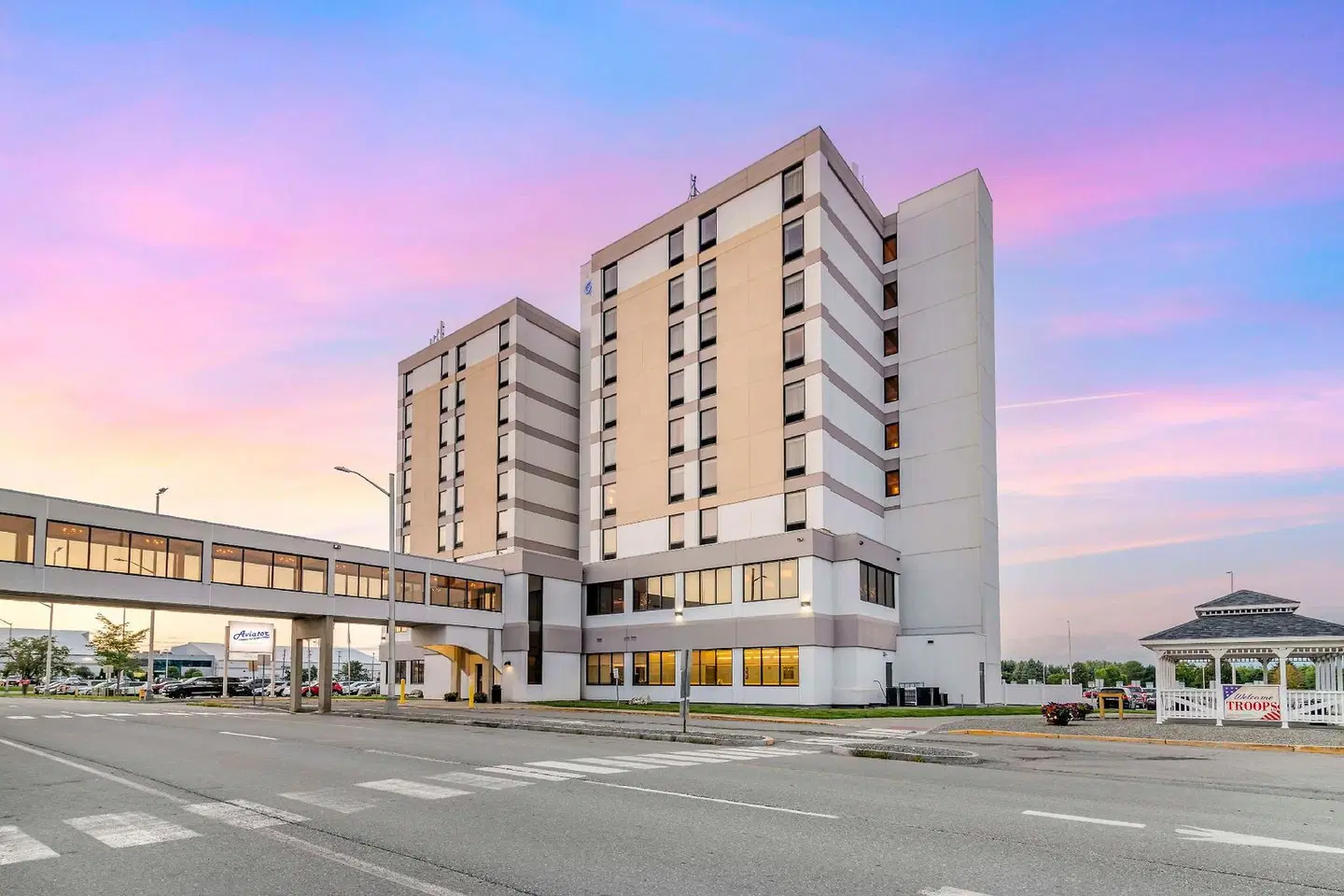 Bangor Aviator Hotel, BW Premier Collection EXTERIOR