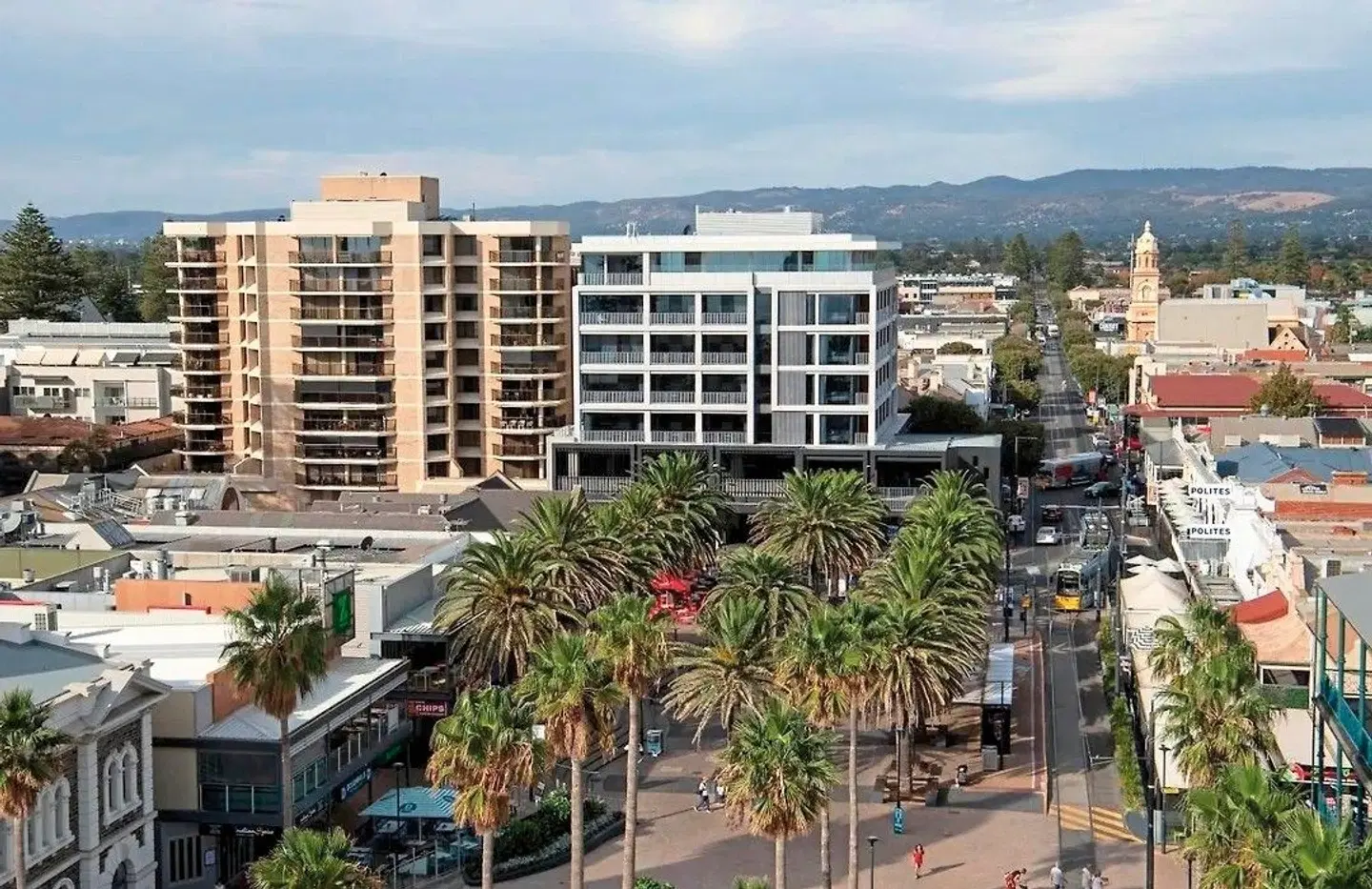 The George Glenelg EXTERIOR