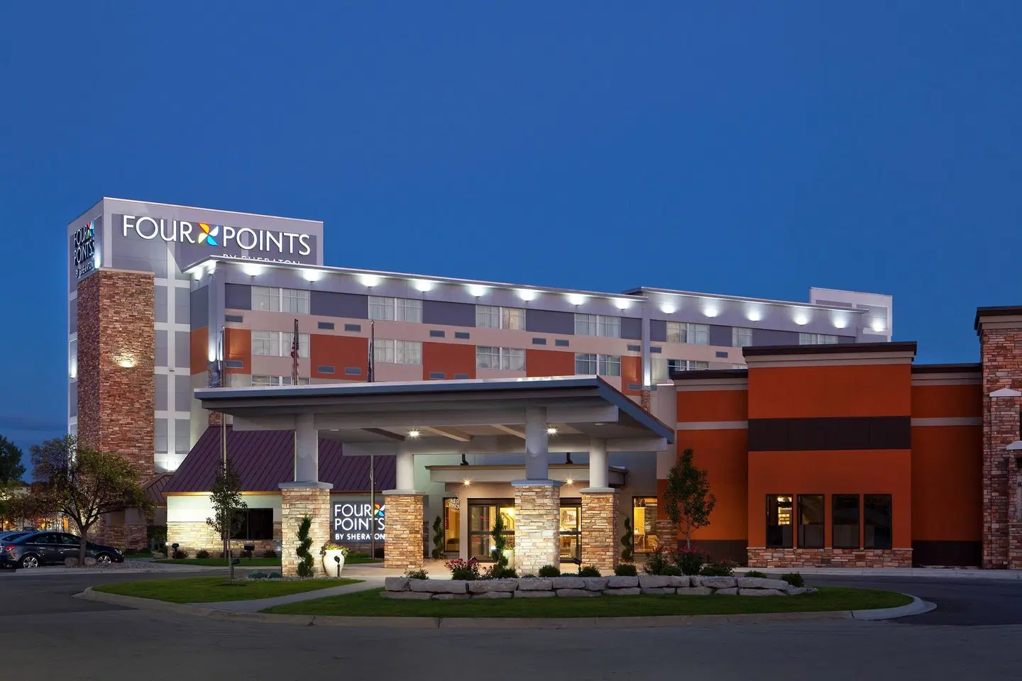 Four Points by Sheraton Saginaw EXTERIOR