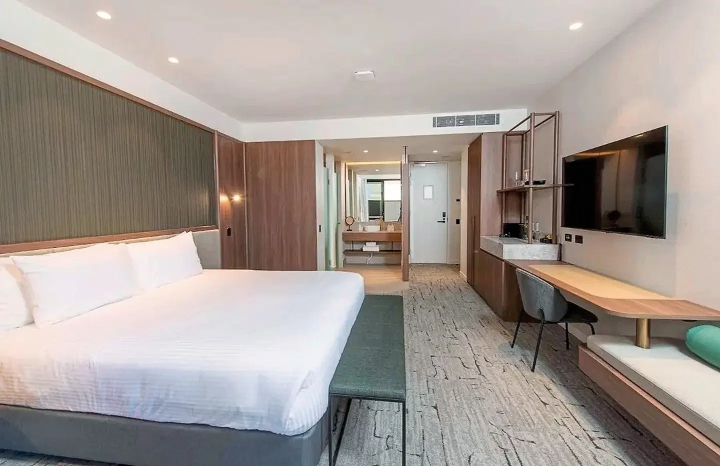The George Glenelg ROOM_EXAMPLE