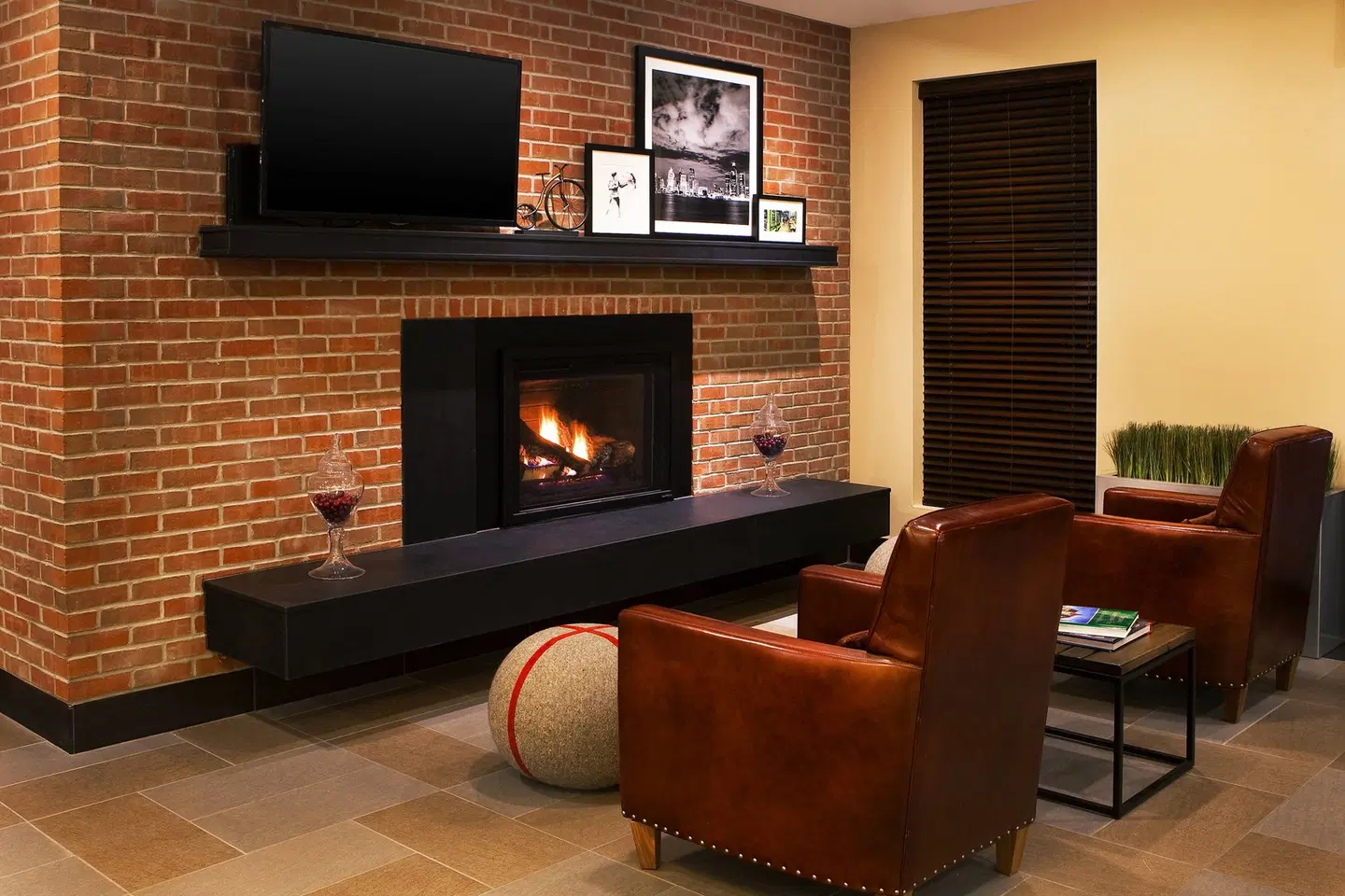 Four Points by Sheraton Saginaw LOUNGE_LOBBY