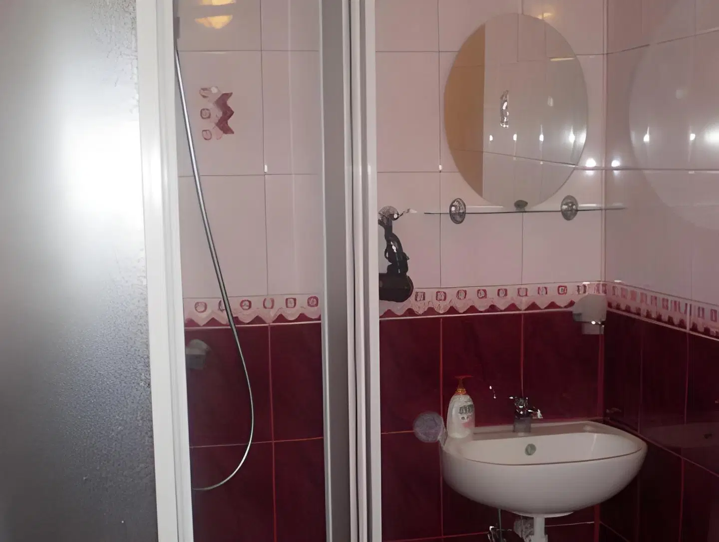 Hotel Jerevan Badezimmer