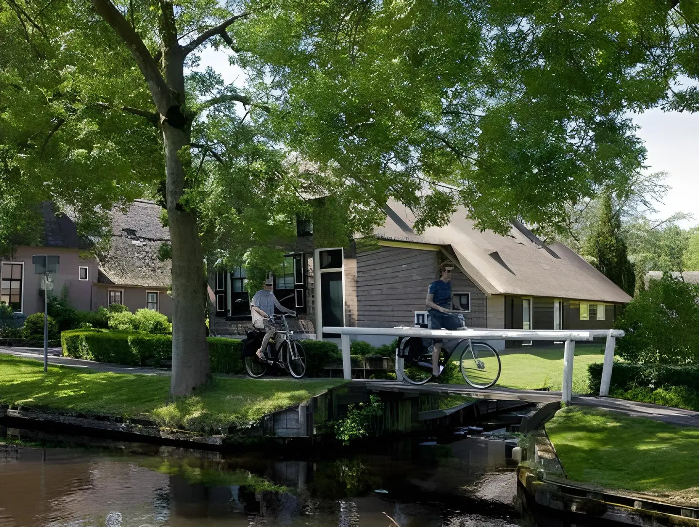 De Dames van de Jonge EXTERIOR