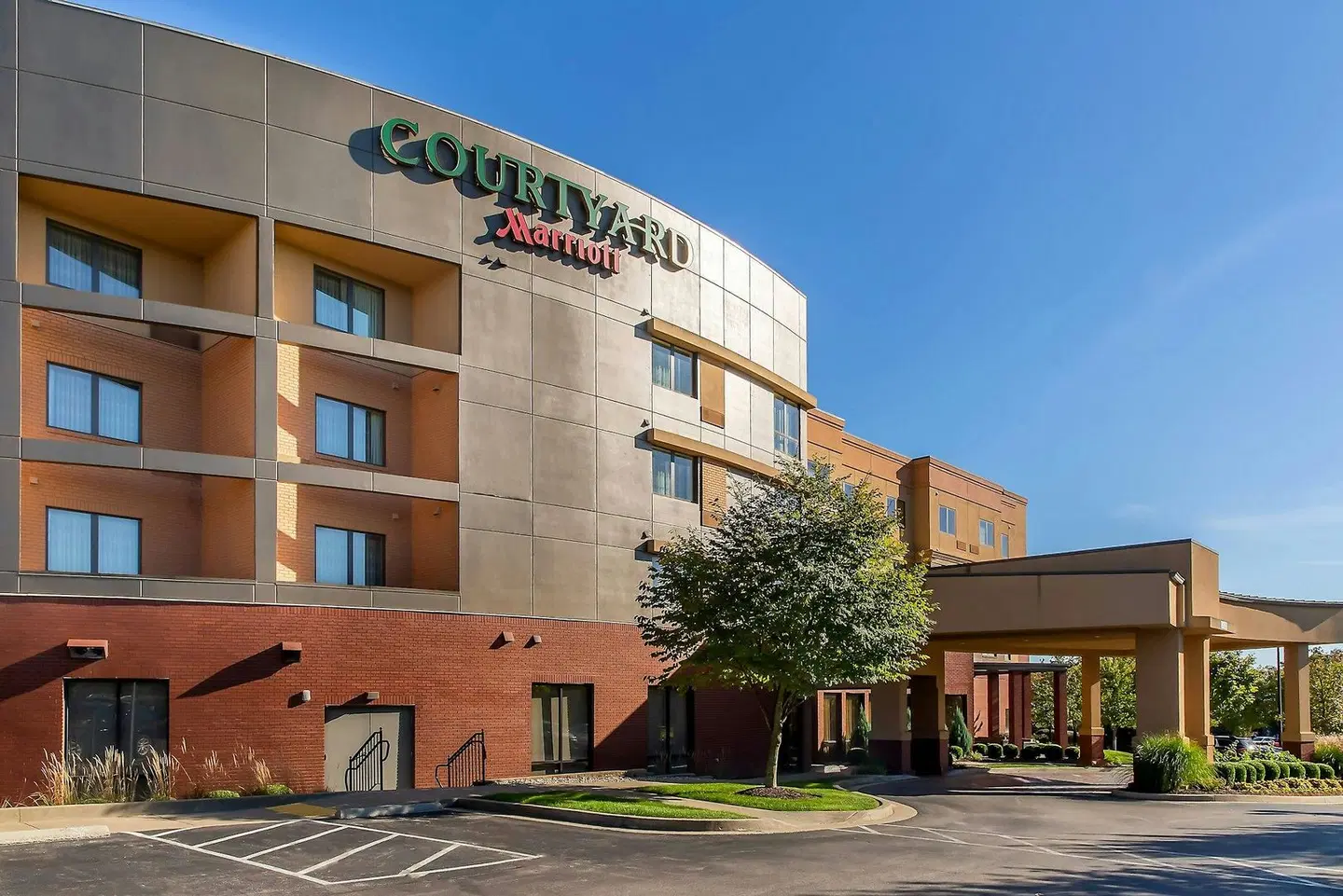 Courtyard by Marriott Lexington Keeneland/Airport EXTERIOR