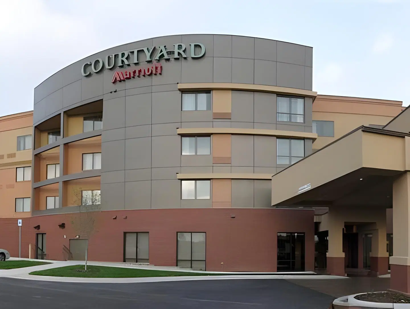 Courtyard by Marriott Lexington Keeneland/Airport EXTERIOR