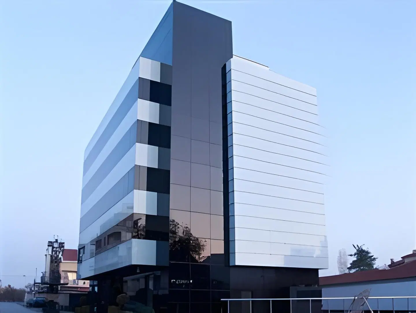 Fashion EXTERIOR