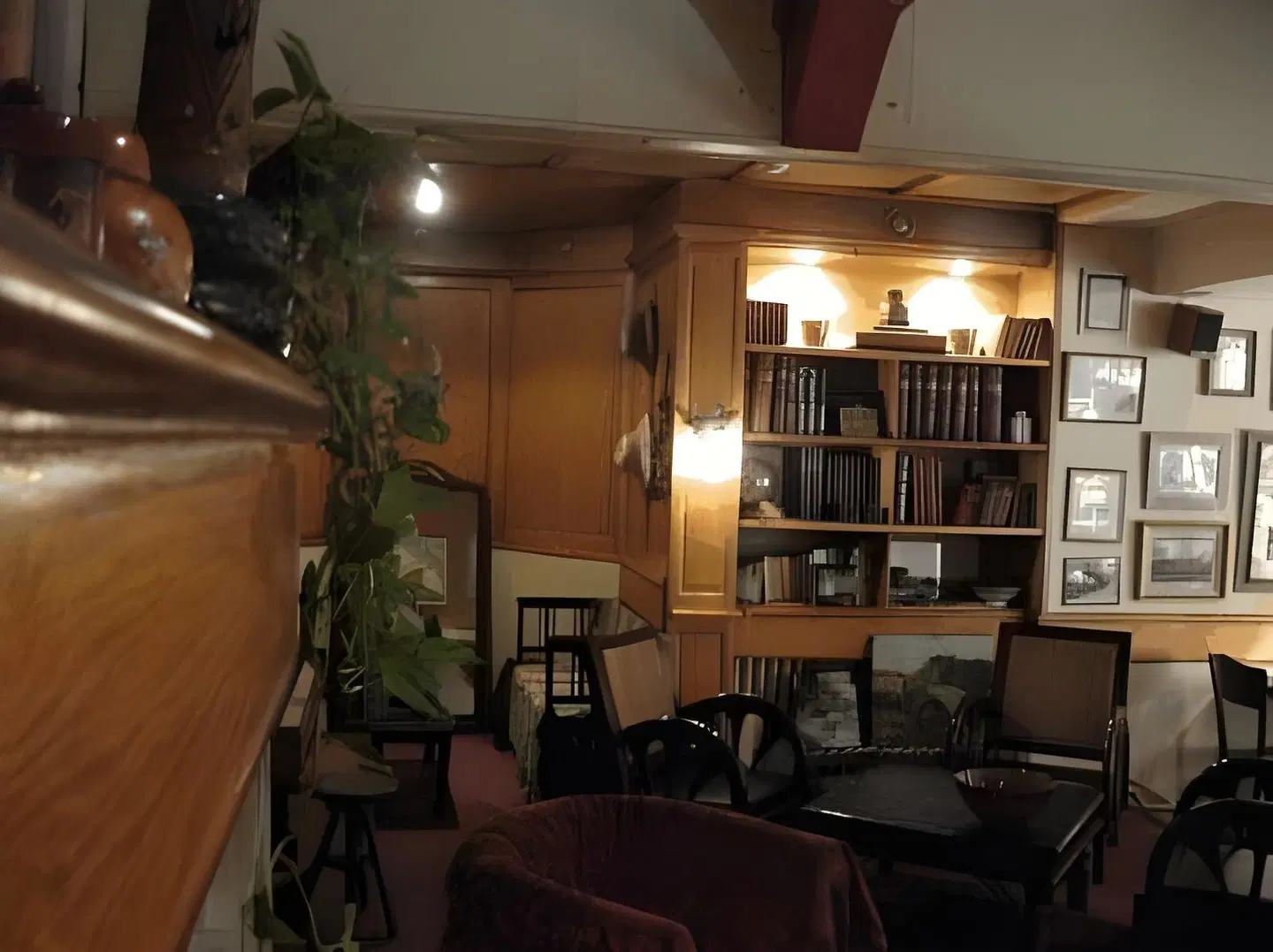 Le Vieux Carré Bar