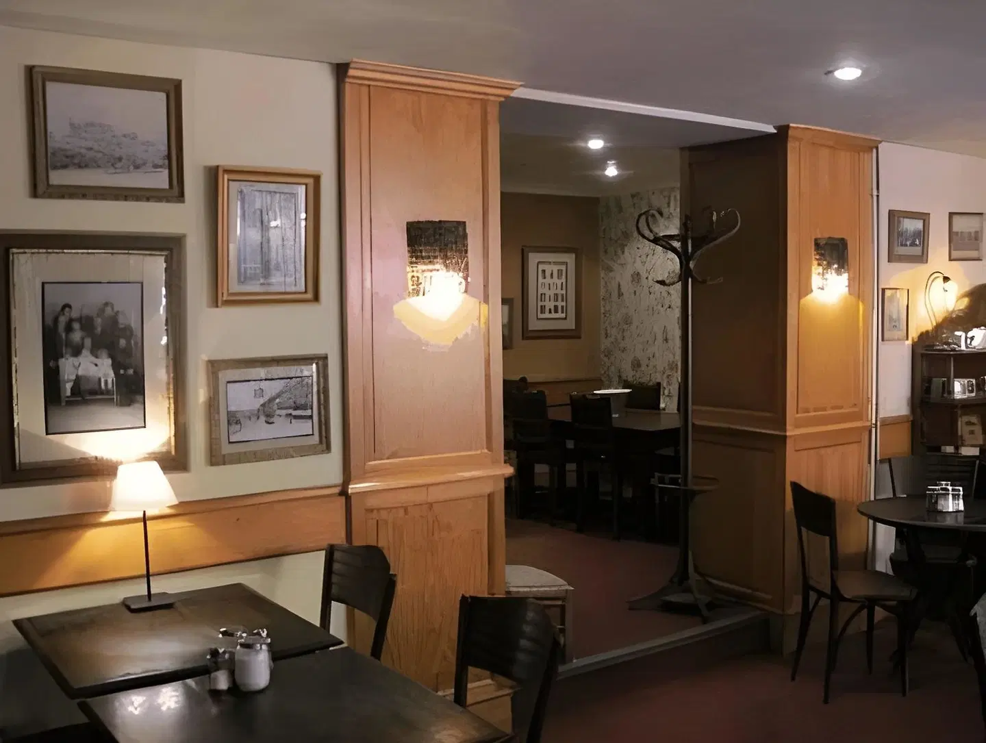 Le Vieux Carré Bar