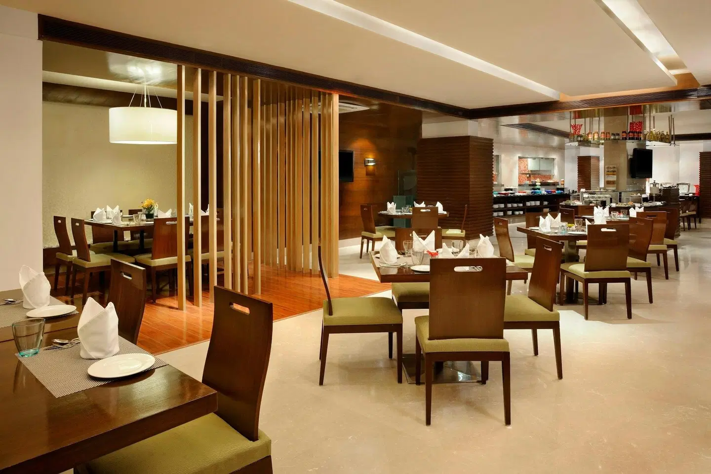 Four Points by Sheraton Ahmedabad Restaurant