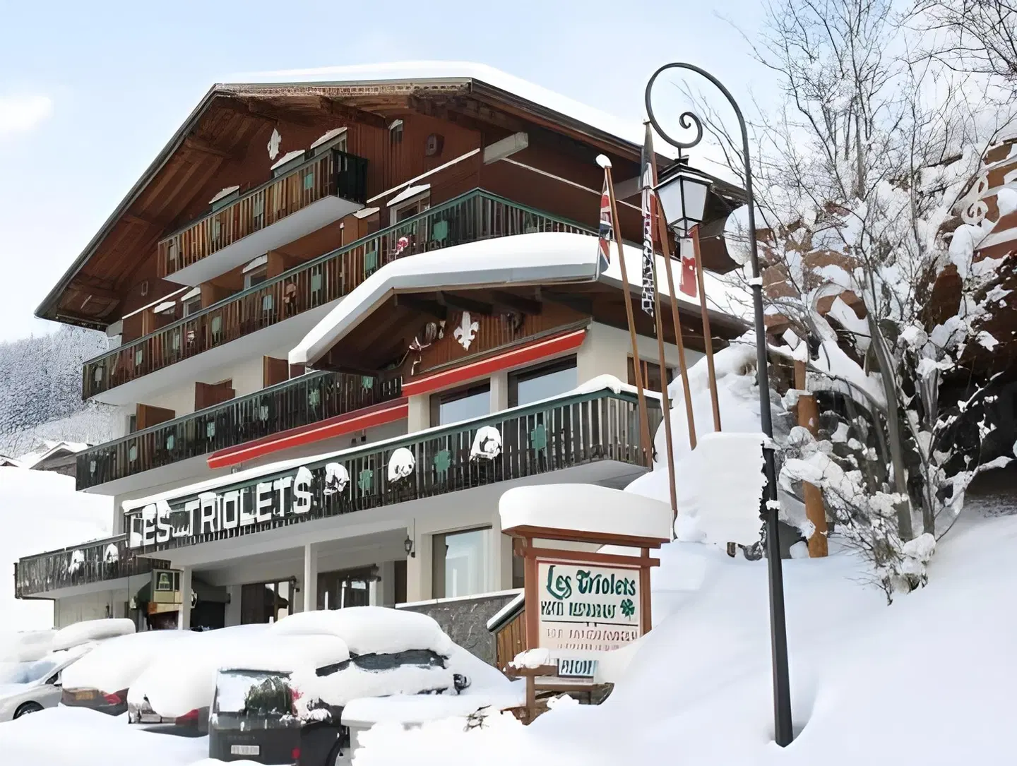 Hôtel Les Triolets EXTERIOR
