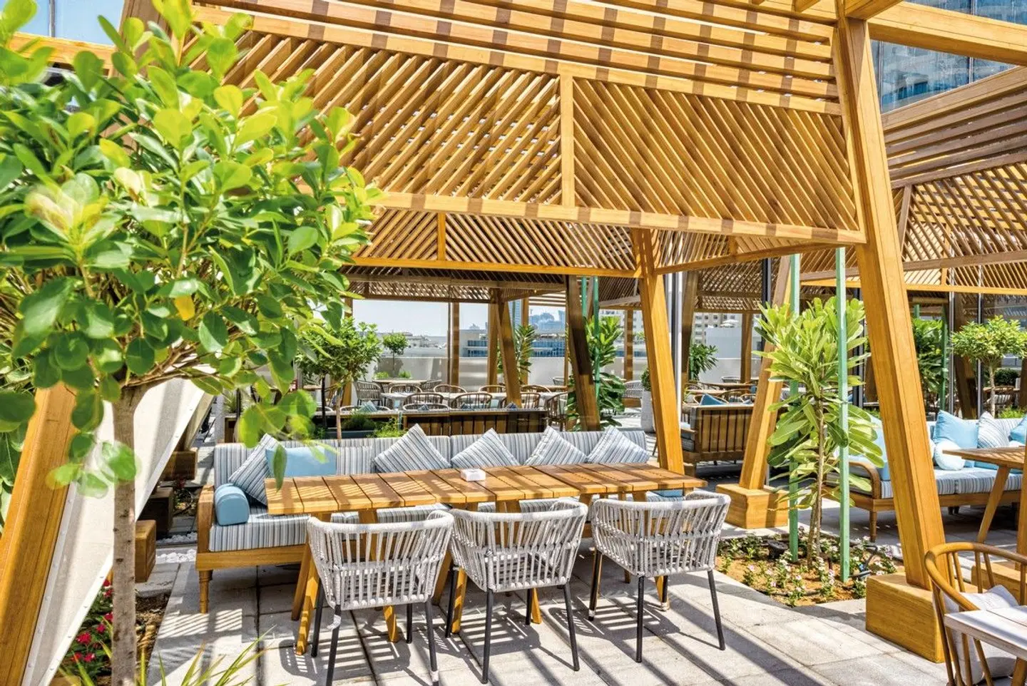 The First Collection at Jumeirah Village Circle, a Tribute Portfolio Hotel Terrasse