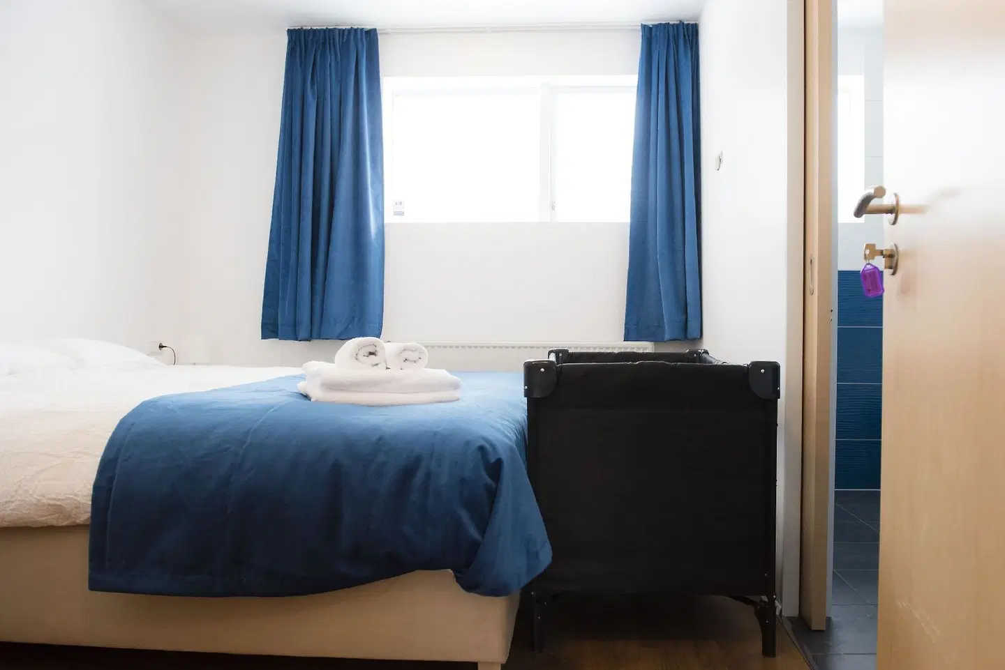 Media Luna Guesthouse ROOM_EXAMPLE