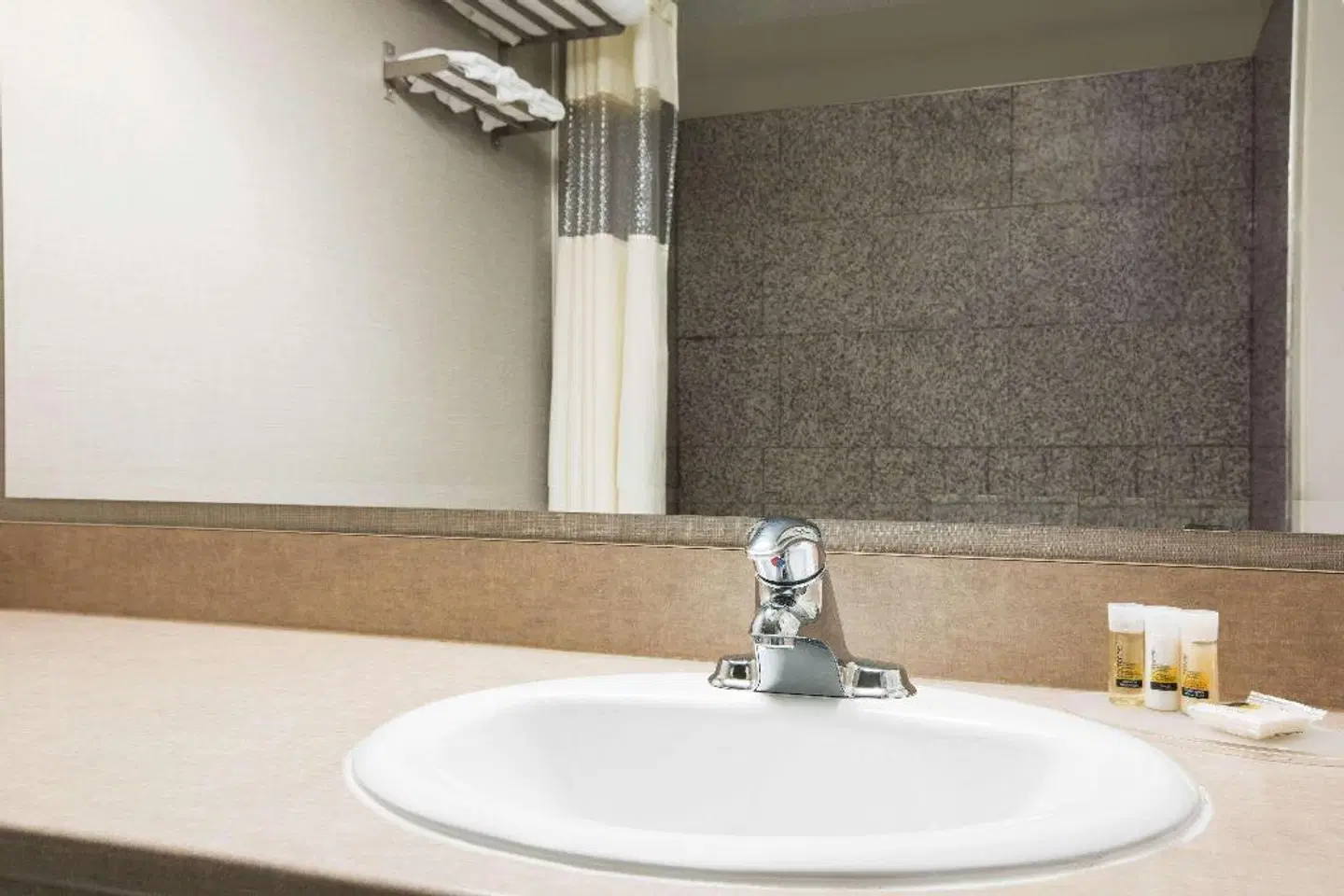 Days Inn & Suites by Wyndham Revelstoke HEALTH_BEAUTY
