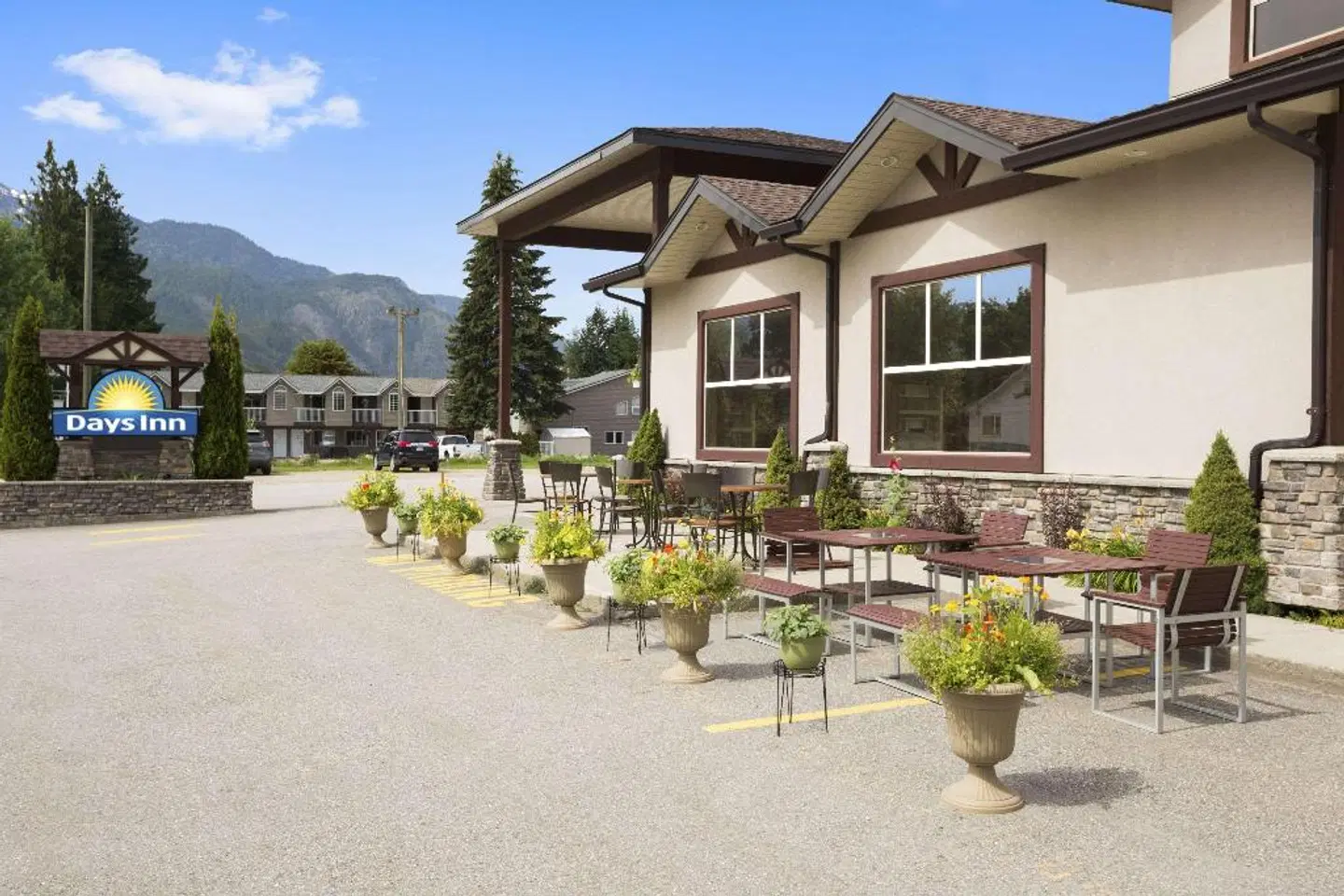 Days Inn & Suites by Wyndham Revelstoke Terrasse