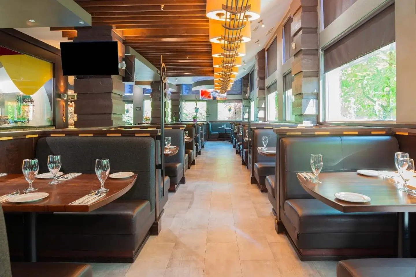 Sandman Signature Surrey-Guildford Suites Restaurant