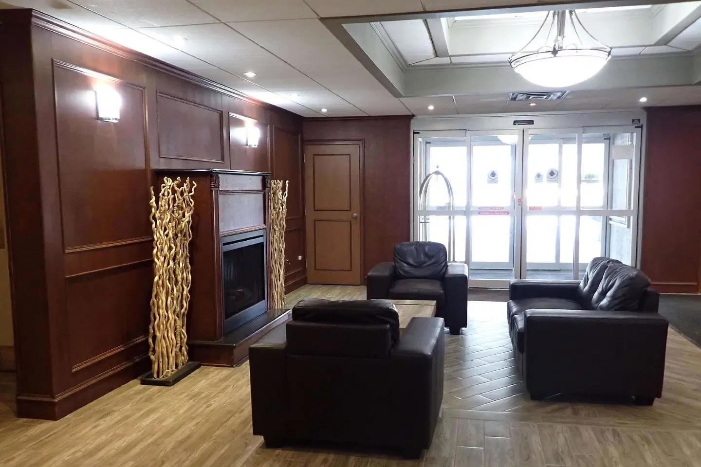 Days Inn By Wyndham Sudbury and Conference Centre LOUNGE_LOBBY