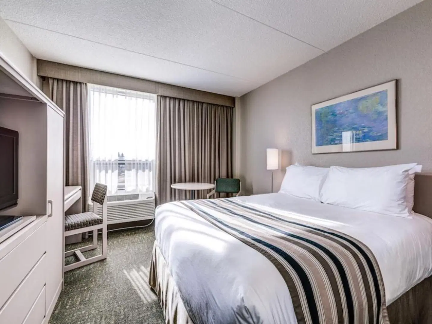 Heritage Inn Hotel & Convention Centre - Saskatoon ROOM_EXAMPLE