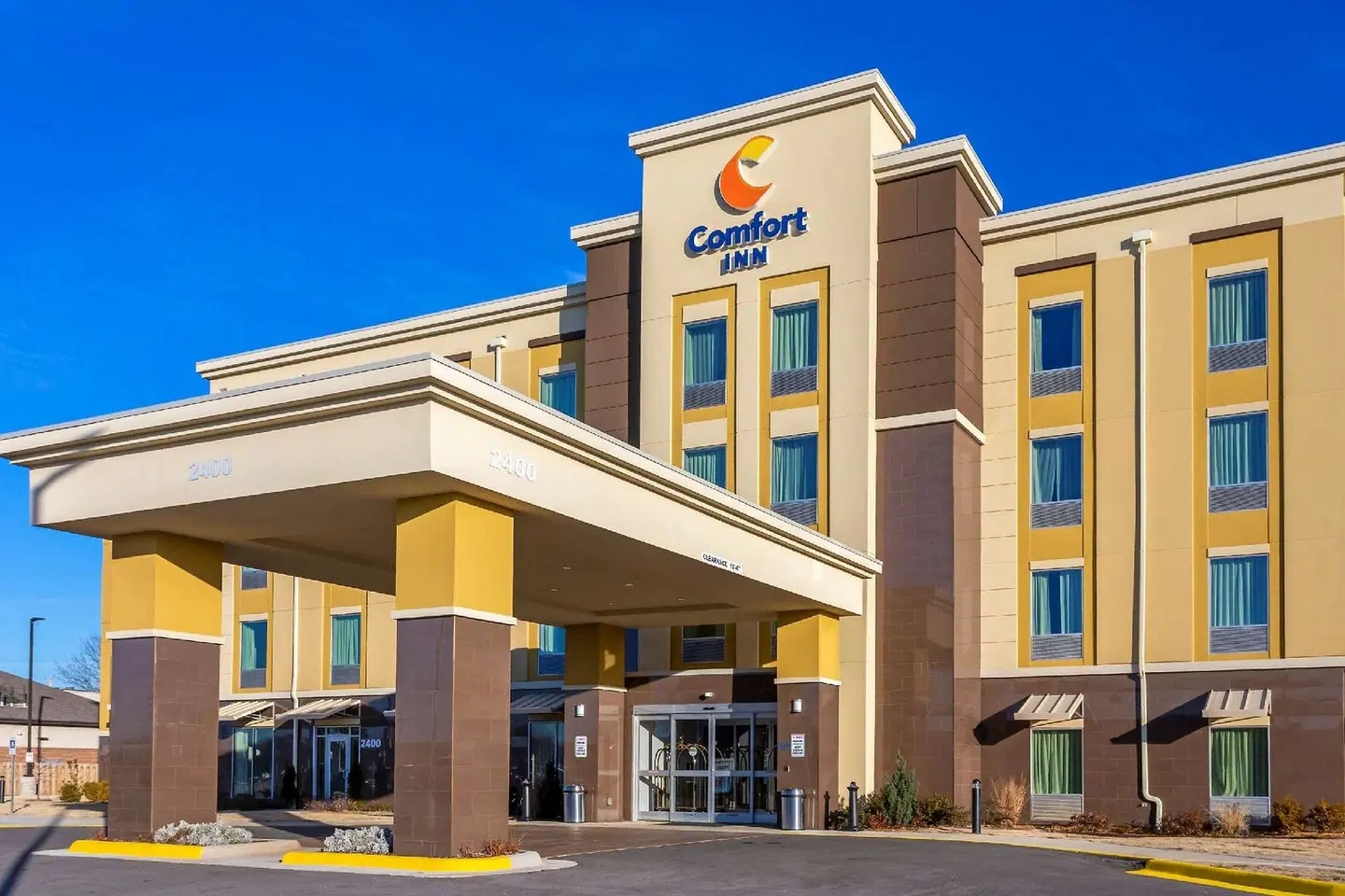 Comfort Inn EXTERIOR