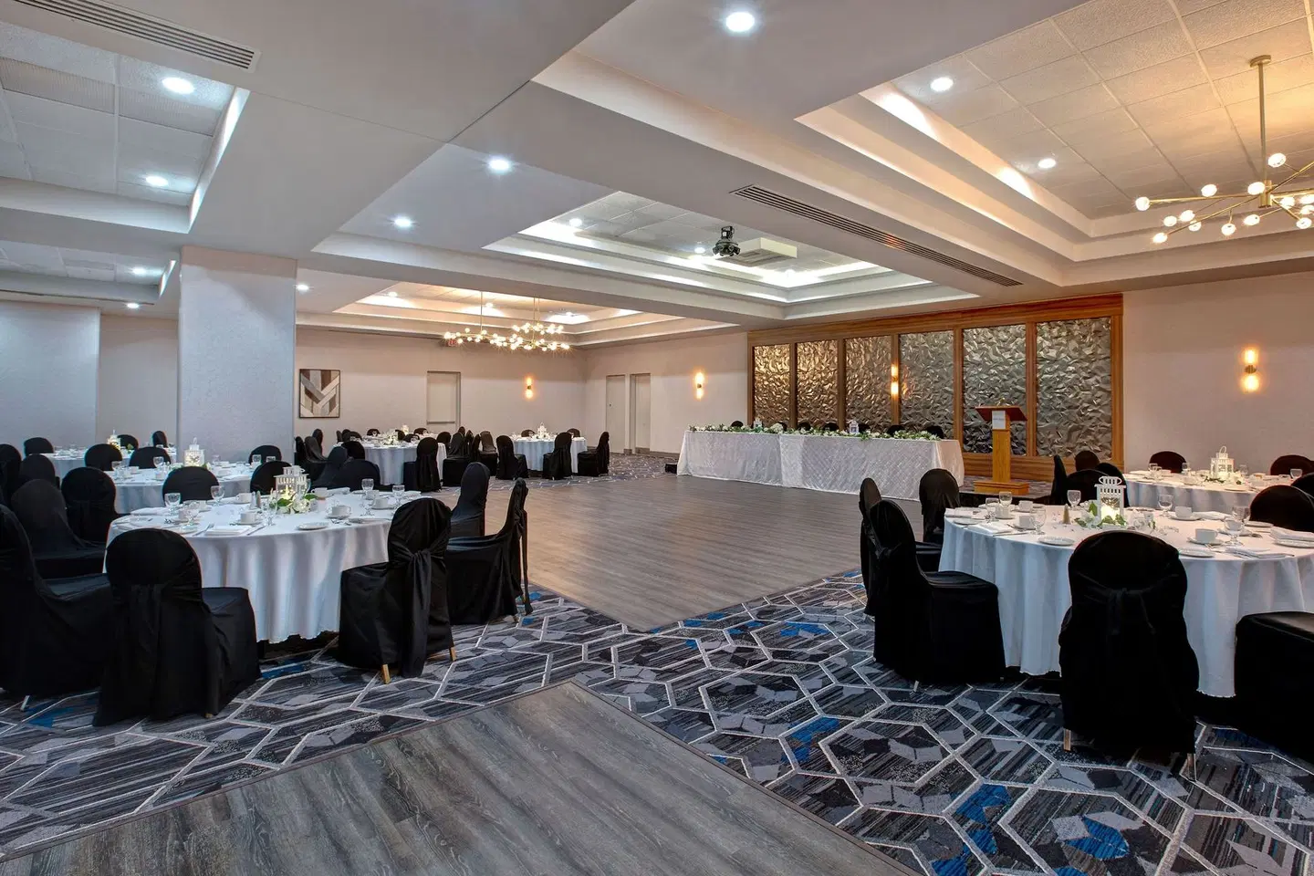 Four Points by Sheraton St. Catharines Niagara Suites Konferenz