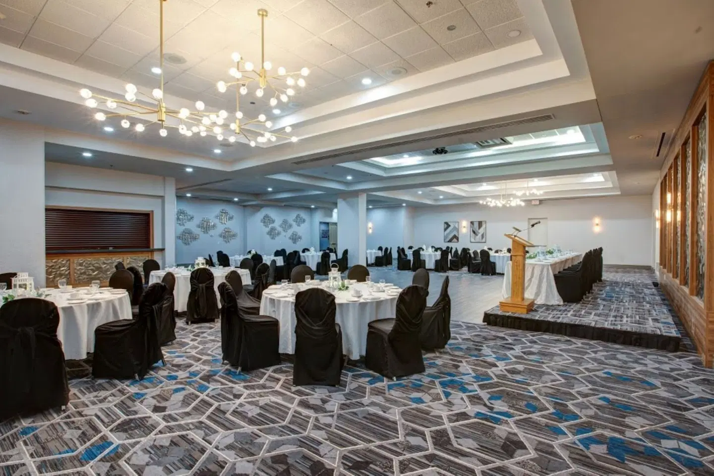 Four Points by Sheraton St. Catharines Niagara Suites Konferenz