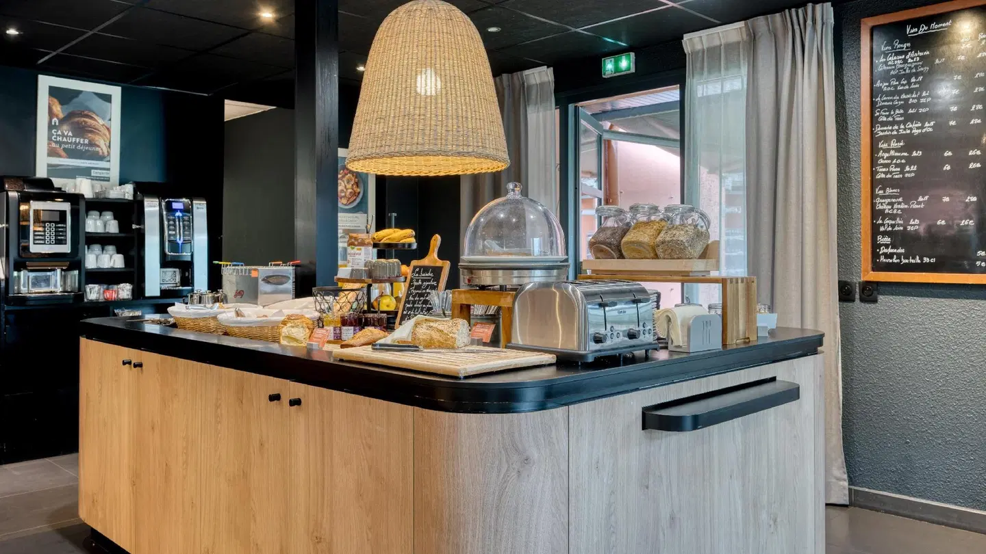 Campanile Lille Ouest - Lomme Restaurant