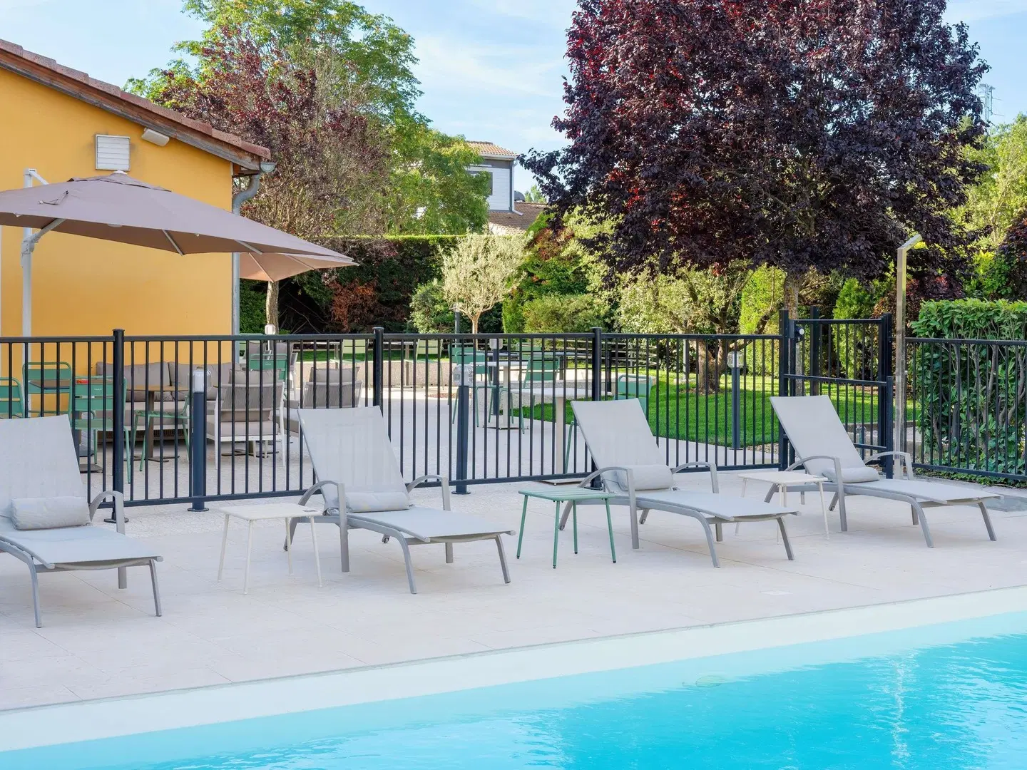 ibis Manosque Cadarache Terrasse