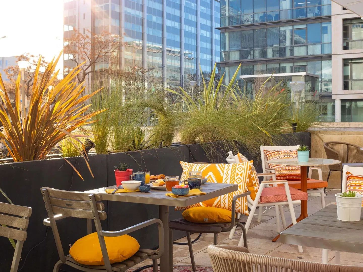 ibis Marseille Centre Euroméd Terrasse