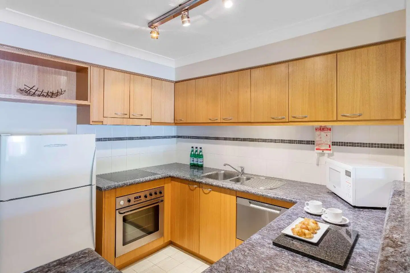 Mounts Bay Waters Apartment Hotel HEALTH_BEAUTY